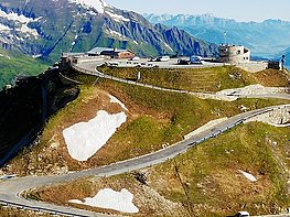 Grossglockner high alpine road - mountain panorama with view of the Edelweiss peak and the mountain inn "Edelweisshütte"