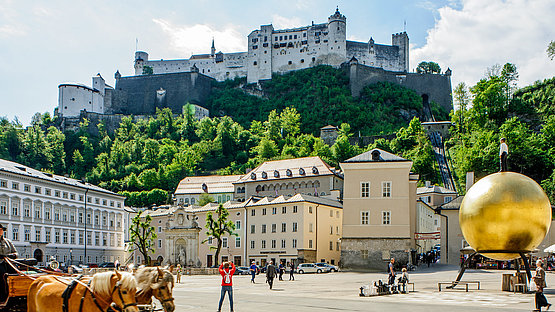 Ansicht Stadt Salzburg - Blick auf den Mönchsberg und die Festung